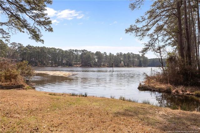 117 Lakeview Drive, Whispering Pines, NC 28327
