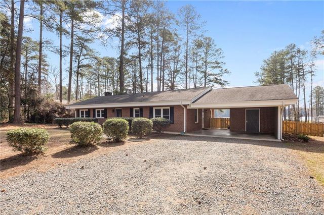 117 Lakeview Drive, Whispering Pines, NC 28327