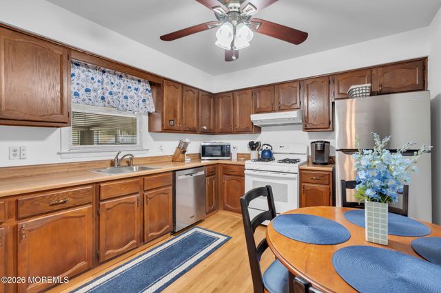 504 Ashwood Place, Lanoka Harbor, NJ 08734