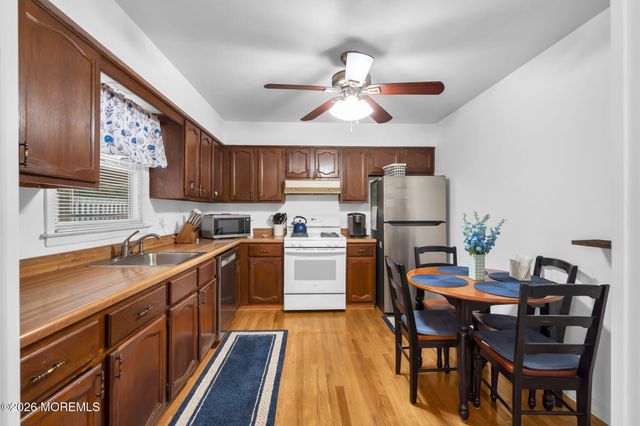 504 Ashwood Place, Lanoka Harbor, NJ 08734