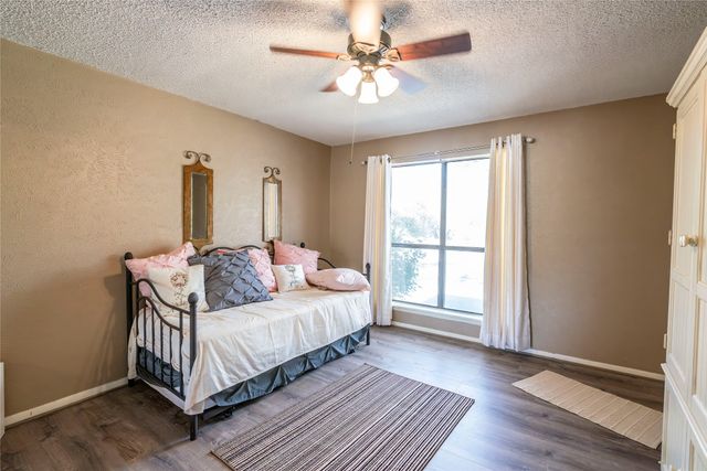 121 Fairway Drive, Nocona, TX 76255