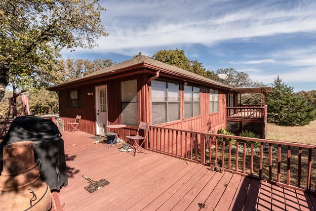 121 Fairway Drive, Nocona, TX 76255