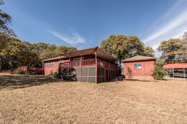 121 Fairway Drive, Nocona, TX 76255