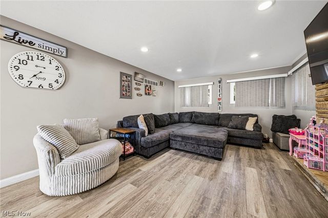 30018 Truman Avenue, Wickliffe, OH 44092