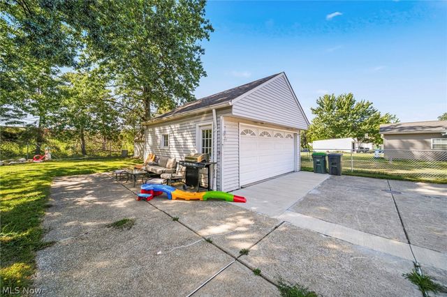 30018 Truman Avenue, Wickliffe, OH 44092