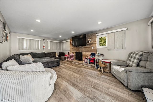 30018 Truman Avenue, Wickliffe, OH 44092