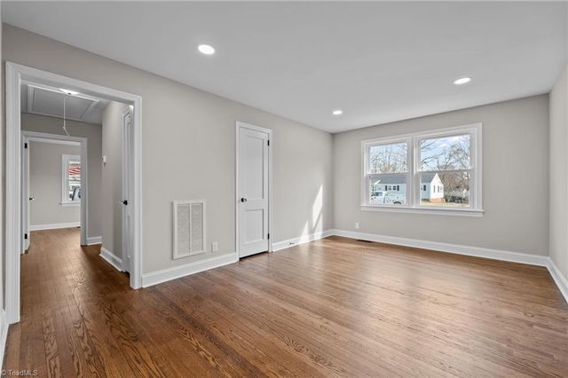 2518 Timber Lane, Greensboro, NC 27408