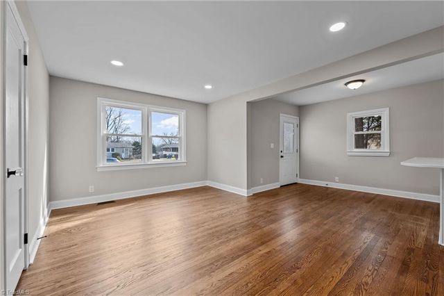 2518 Timber Lane, Greensboro, NC 27408