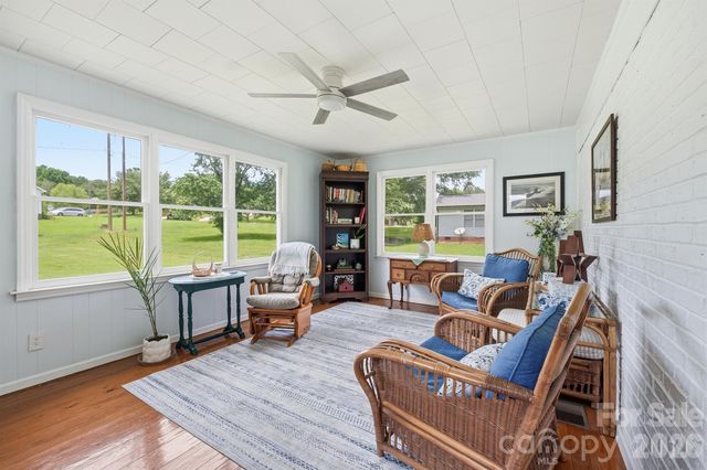 1204 Crowders Mountain Road, Bessemer City, NC 28016
