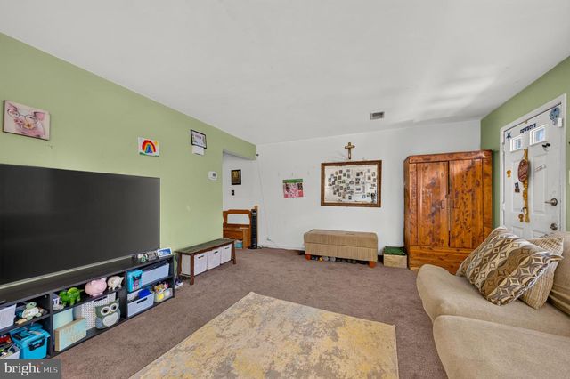 85 STONEGATE VLG, Quakertown, PA 18951