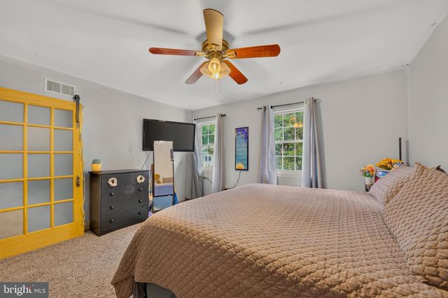 85 STONEGATE VLG, Quakertown, PA 18951