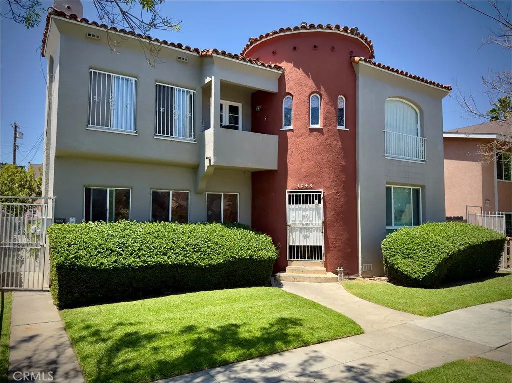 1043 Stanley Avenue, Long Beach, CA 90804