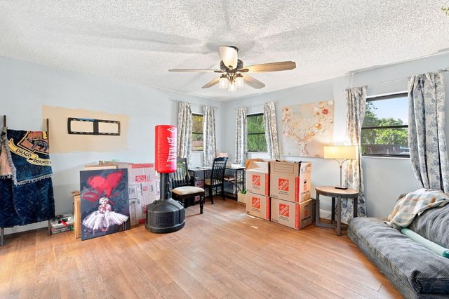 9179 Honeywell Road, Lake Worth, FL 33467