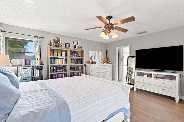 9179 Honeywell Road, Lake Worth, FL 33467