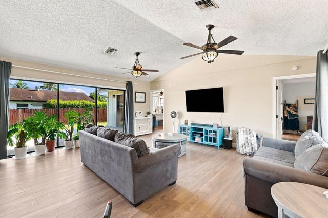 9179 Honeywell Road, Lake Worth, FL 33467