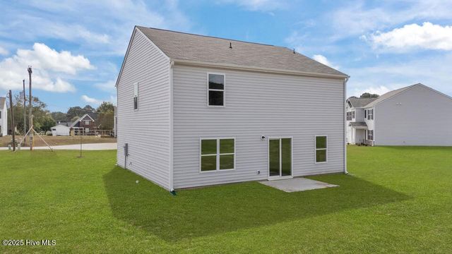 104 Claude Street, La Grange, NC 28551