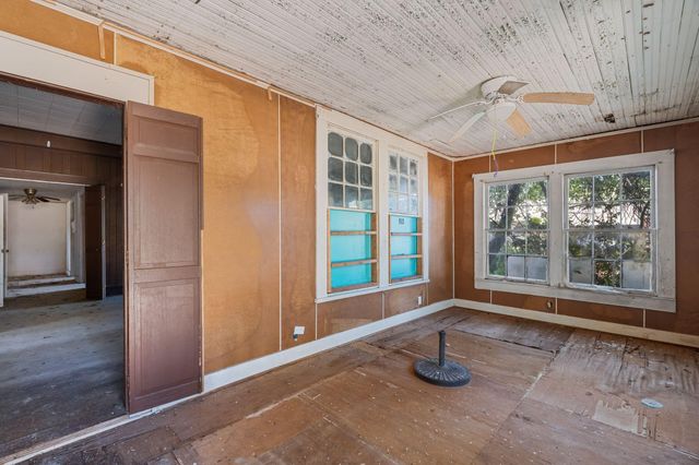 203 W 10th Ave., Lumberton, MS 39455