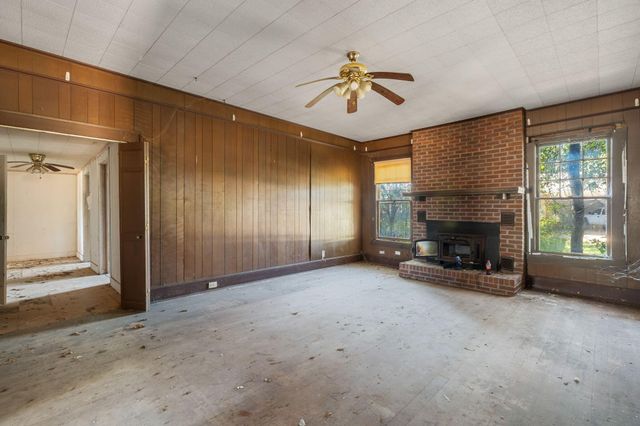 203 W 10th Ave., Lumberton, MS 39455