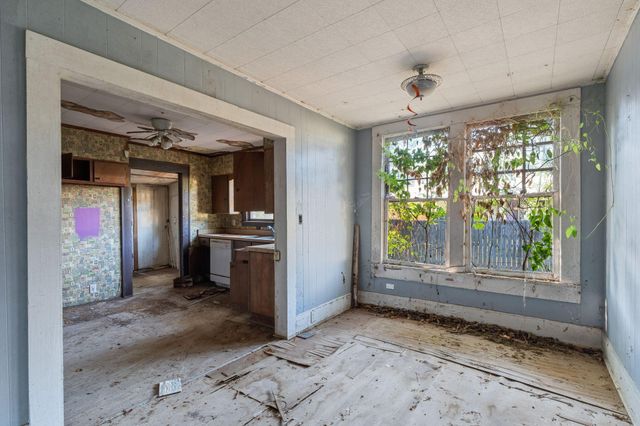 203 W 10th Ave., Lumberton, MS 39455