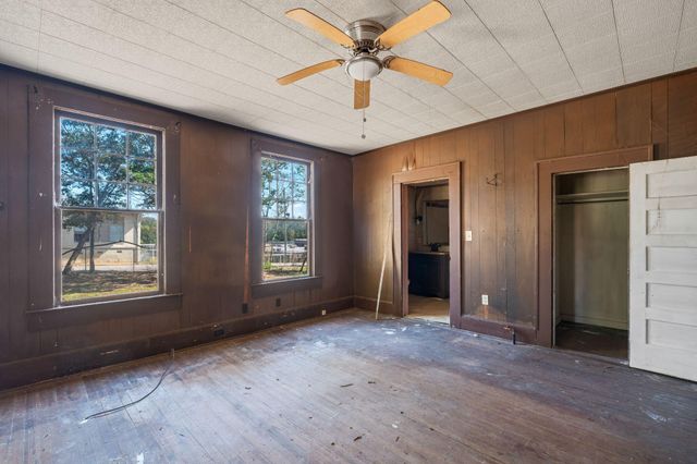 203 W 10th Ave., Lumberton, MS 39455