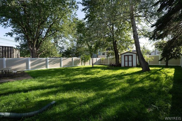 40 Benz Drive, Cheektowaga, NY 14043