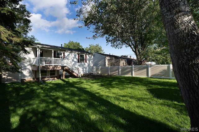 40 Benz Drive, Cheektowaga, NY 14043