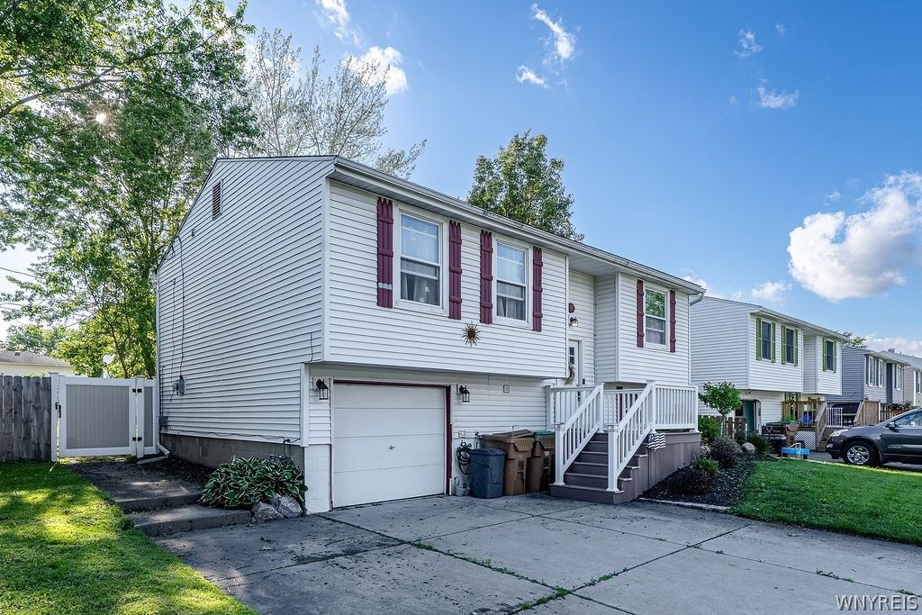 40 Benz Drive, Cheektowaga, NY 14043