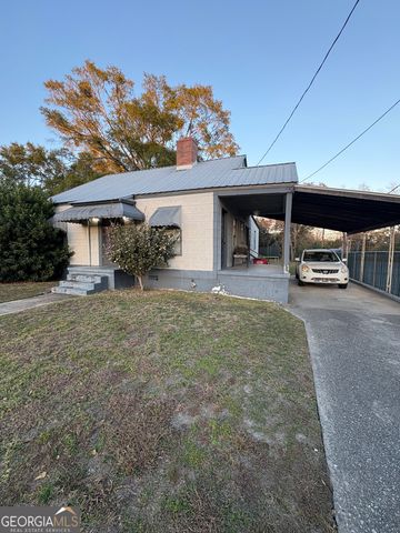 1110 College Street, Eastman, GA 31023