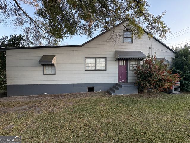 1110 College Street, Eastman, GA 31023