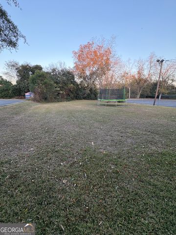 1110 College Street, Eastman, GA 31023