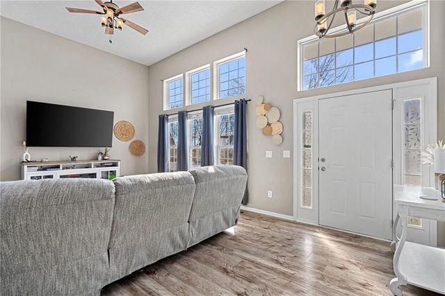 1230 Starbrooke Drive, Louisburg, KS 66053