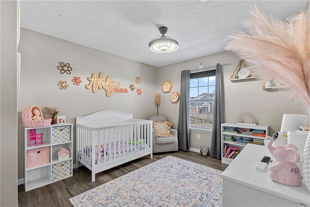 1230 Starbrooke Drive, Louisburg, KS 66053