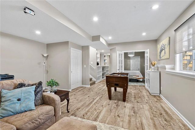 1230 Starbrooke Drive, Louisburg, KS 66053