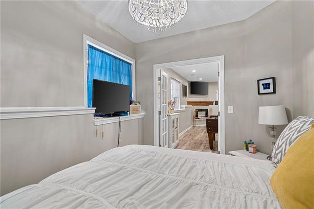 1230 Starbrooke Drive, Louisburg, KS 66053