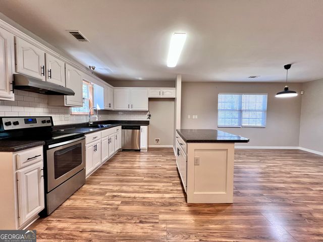 640 Shadow Moss Drive, Macon, GA 31204