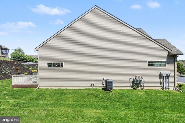 4322 ASHDON DR, Harrisburg, PA 17112