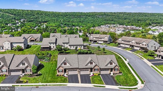 4322 ASHDON DR, Harrisburg, PA 17112