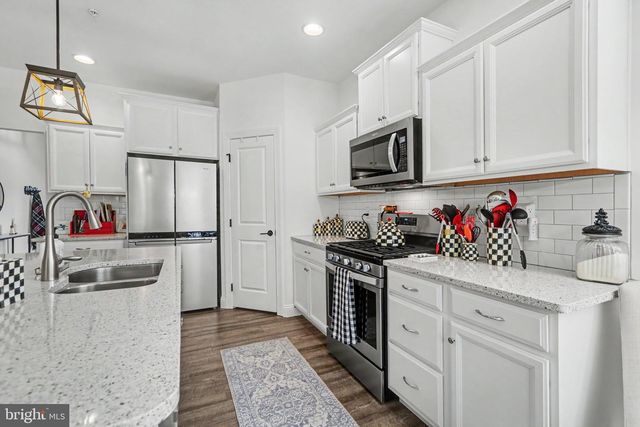 4322 ASHDON DR, Harrisburg, PA 17112