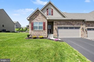 4322 ASHDON DR, Harrisburg, PA 17112