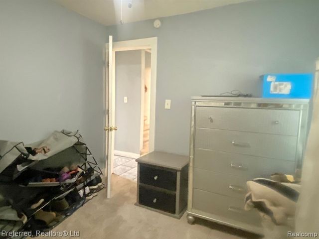 35706 Palmer Road, Westland, MI 48186