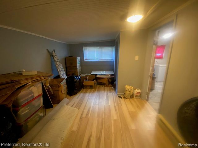 35706 Palmer Road, Westland, MI 48186