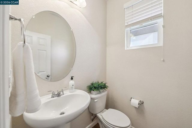 251 Coolcrest Dr, Oakley, CA 94561