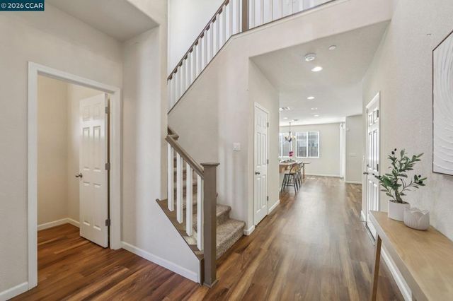 251 Coolcrest Dr, Oakley, CA 94561