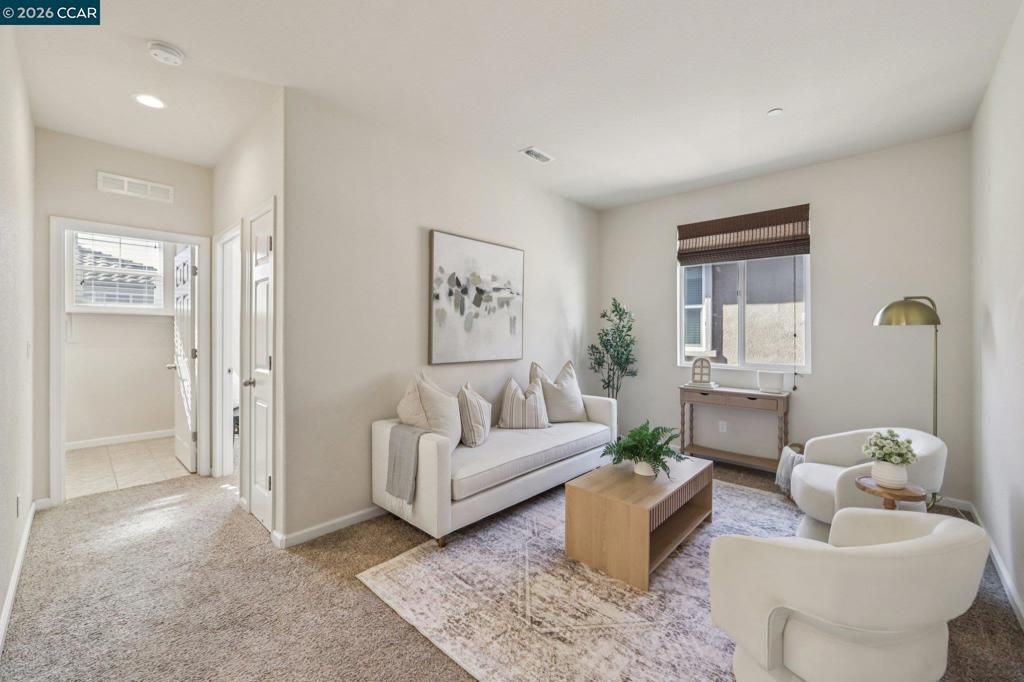 Image 22 of property listing at 251 Coolcrest Dr, Oakley, CA 94561