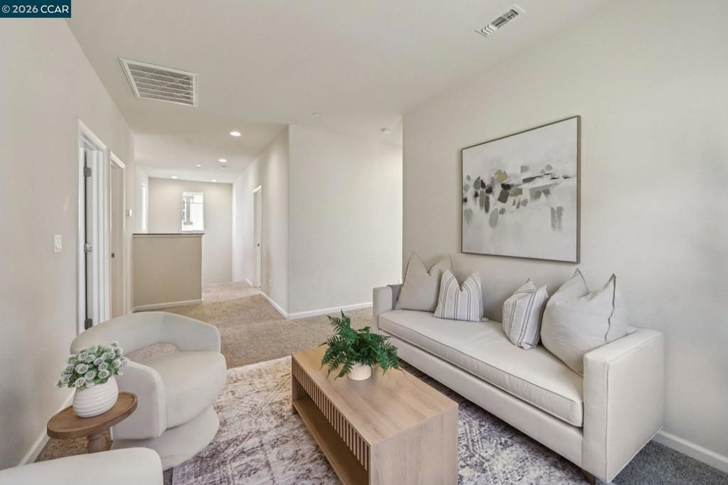 Image 23 of property listing at 251 Coolcrest Dr, Oakley, CA 94561