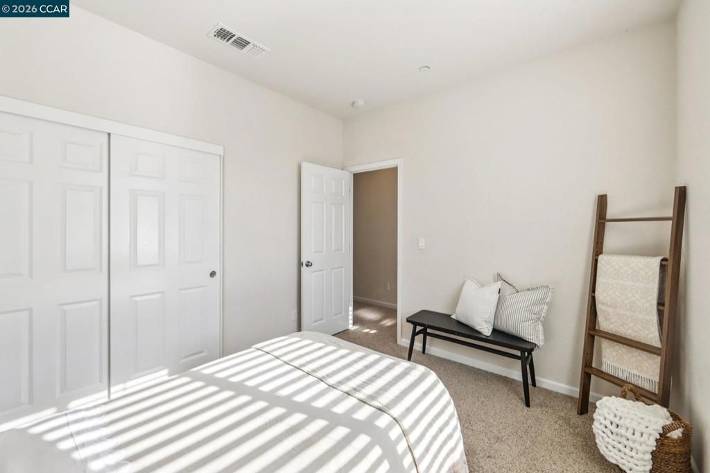 Image 28 of property listing at 251 Coolcrest Dr, Oakley, CA 94561