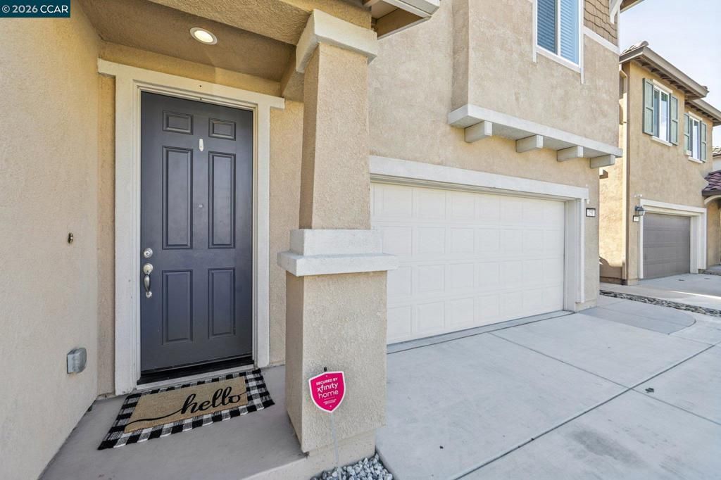 Image 3 of property listing at 251 Coolcrest Dr, Oakley, CA 94561