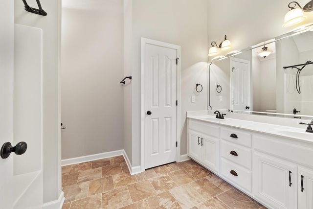 3635 Fox Tail Dr, Clarksville, TN 37040