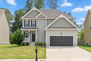 3635 Fox Tail Dr, Clarksville, TN 37040