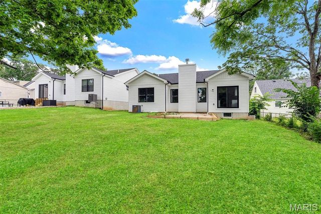 457 Rosedale Terrace, Ballwin, MO 63021